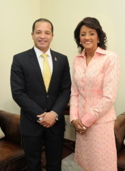 JUAN DE LOS SANTOS Y PRIMERA DAMA