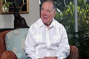EMBAJAROR EEUU, Raúl Yzaguirre