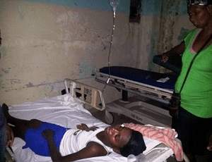 La señora Altagracia Olivero en la sala de emergencia.