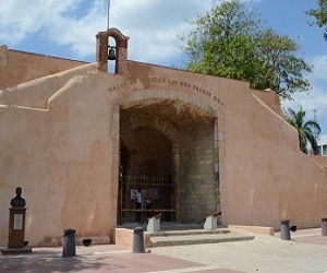 PUERTA DEL CONDE