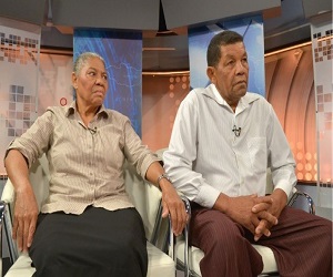 Padres de Zuleica Flores Guzmán, asesinada por sicarios. 