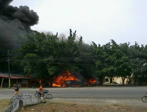 INCENDIO TANQUERO