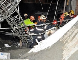 CONSTRUCCION DESPLOMADA