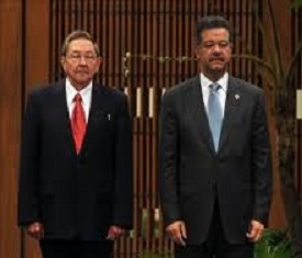 LEONEL FERNANDEZ Y RAUL CASTRO