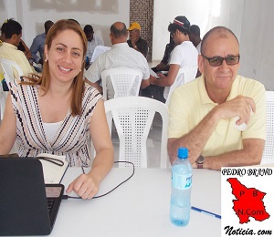 Gloria Reyes, y Pelagio Rosario, quienes impartieron el curso-taller