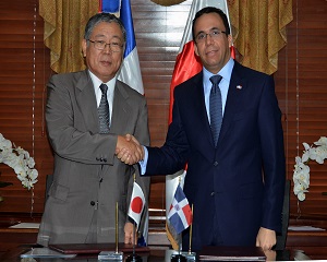 ANDRES NAVARRO Y EMBAJADOR JAPON