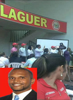 El primero desde la izquierda, Moreta, cuando era juramentado