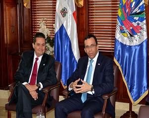NAVARRO Y FRANCISCO GUERRERO