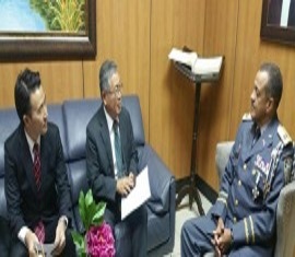 NELSON PEGUERO PAREDES Y Takashi Fuchigami