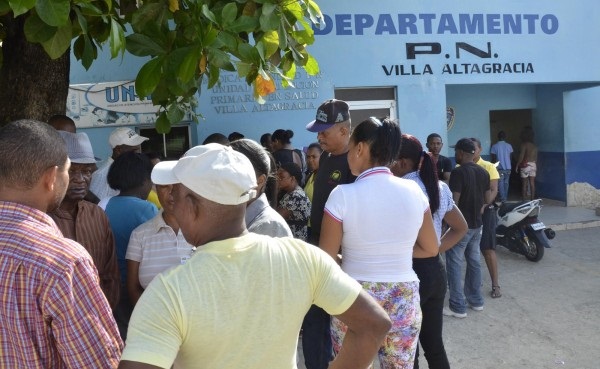 policia villa altagracia