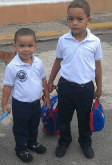 Ronal junto a su hermanito mayor Adriel