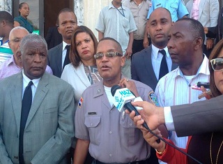 El coronel suspendido, cuando ayer hacía la denuncia.