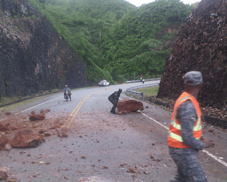 DESLIZAMIENTO DE PIEDRA