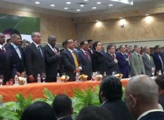 DANILO MEDINA Y MODA