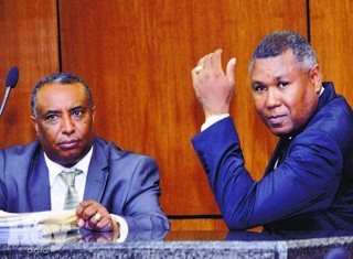 Jueces Rossó Vallejo Espinosa y Victor Mejía Lebrón.