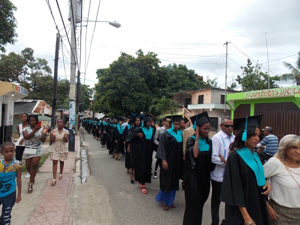 GRADUACION LICEO GREGORIO LUPERON