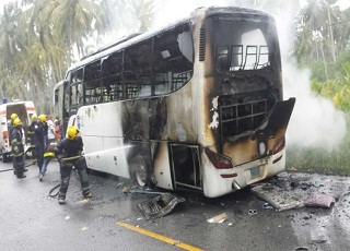 autobus incendiado