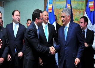 José Ramón Peralta, miguel vargas y andres navarro