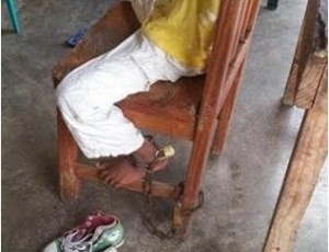 NIño encadenado