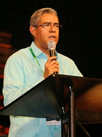 Wilfredo Mañòn-Rossi durante su intervención en el congreso