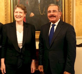 danilo-medina-y-helen-clark
