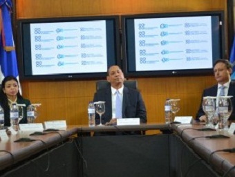 jean-alain-rodriguez-yeni-berenice-reinoso-y-luis-armando-asuncion-alvarez