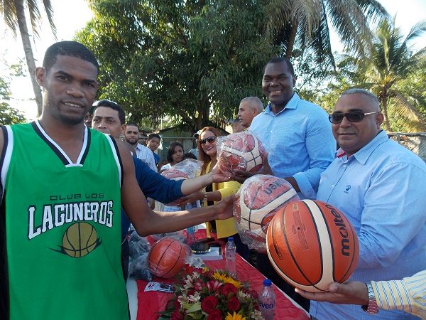 cancha-eduardo-brito